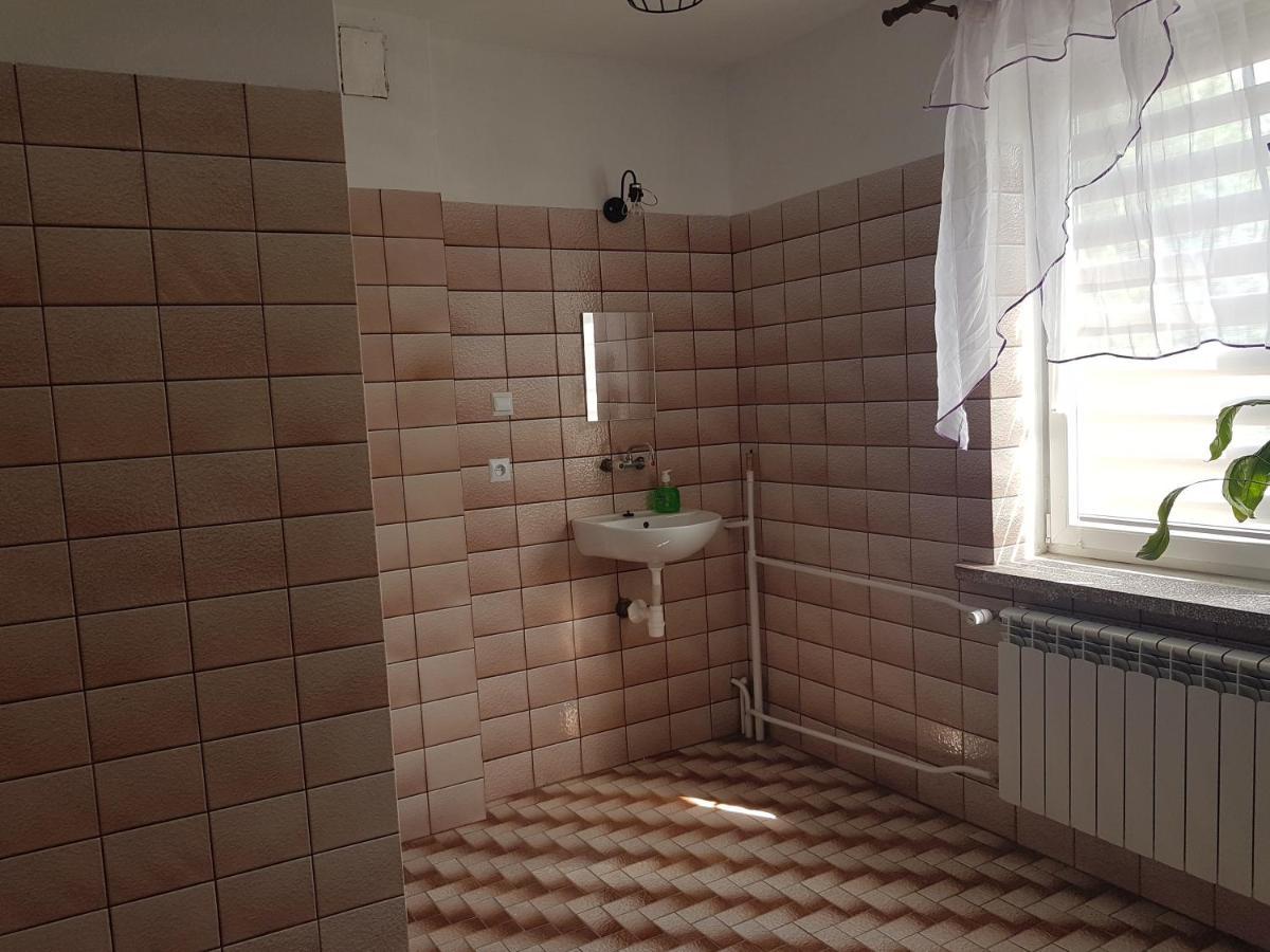F.H.U Bed And Brekfast Apartment Glinik Exterior foto